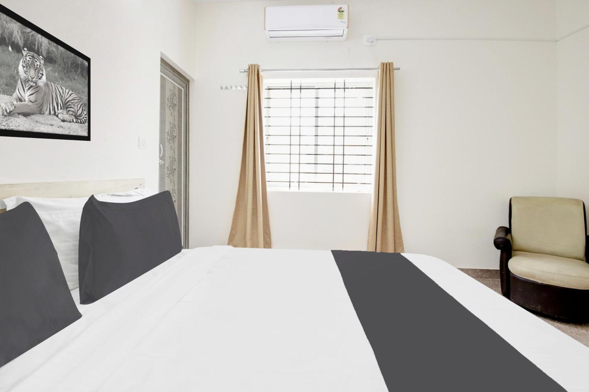 Hotel O Sri Manjunatha Deluxe Suites Bengalúr Exteriér fotografie
