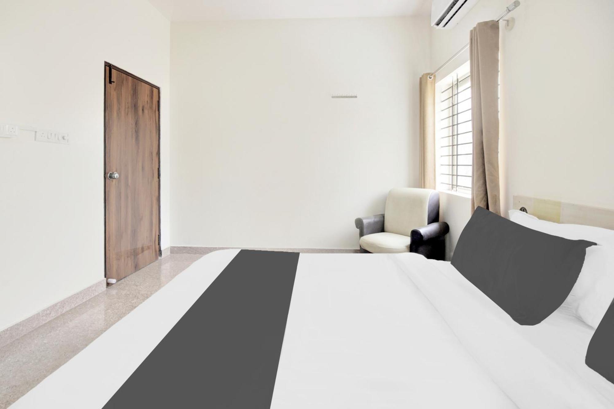 Hotel O Sri Manjunatha Deluxe Suites Bengalúr Exteriér fotografie