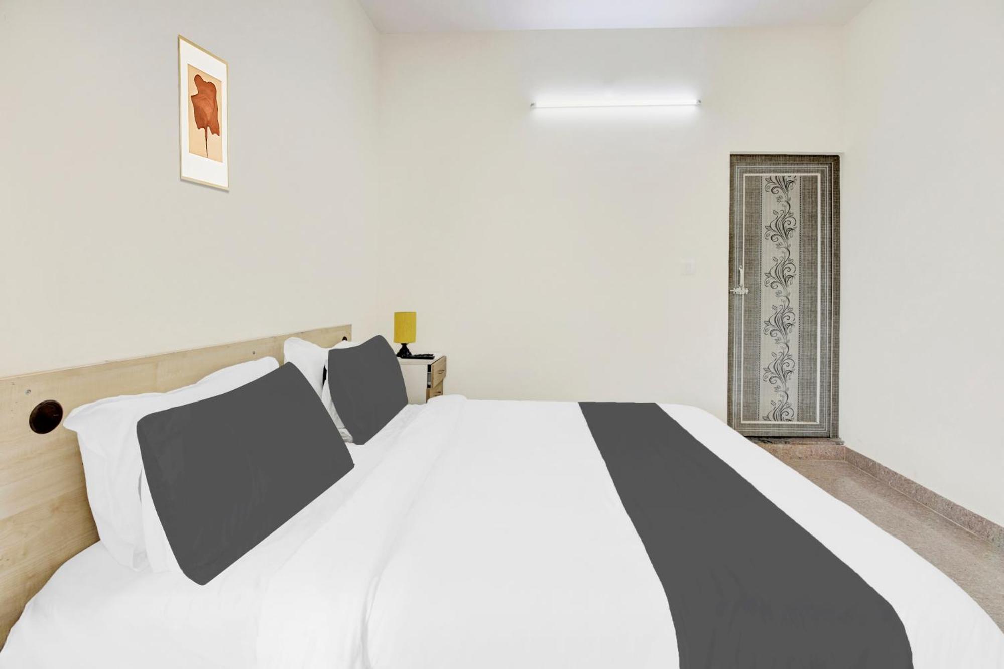 Hotel O Sri Manjunatha Deluxe Suites Bengalúr Exteriér fotografie