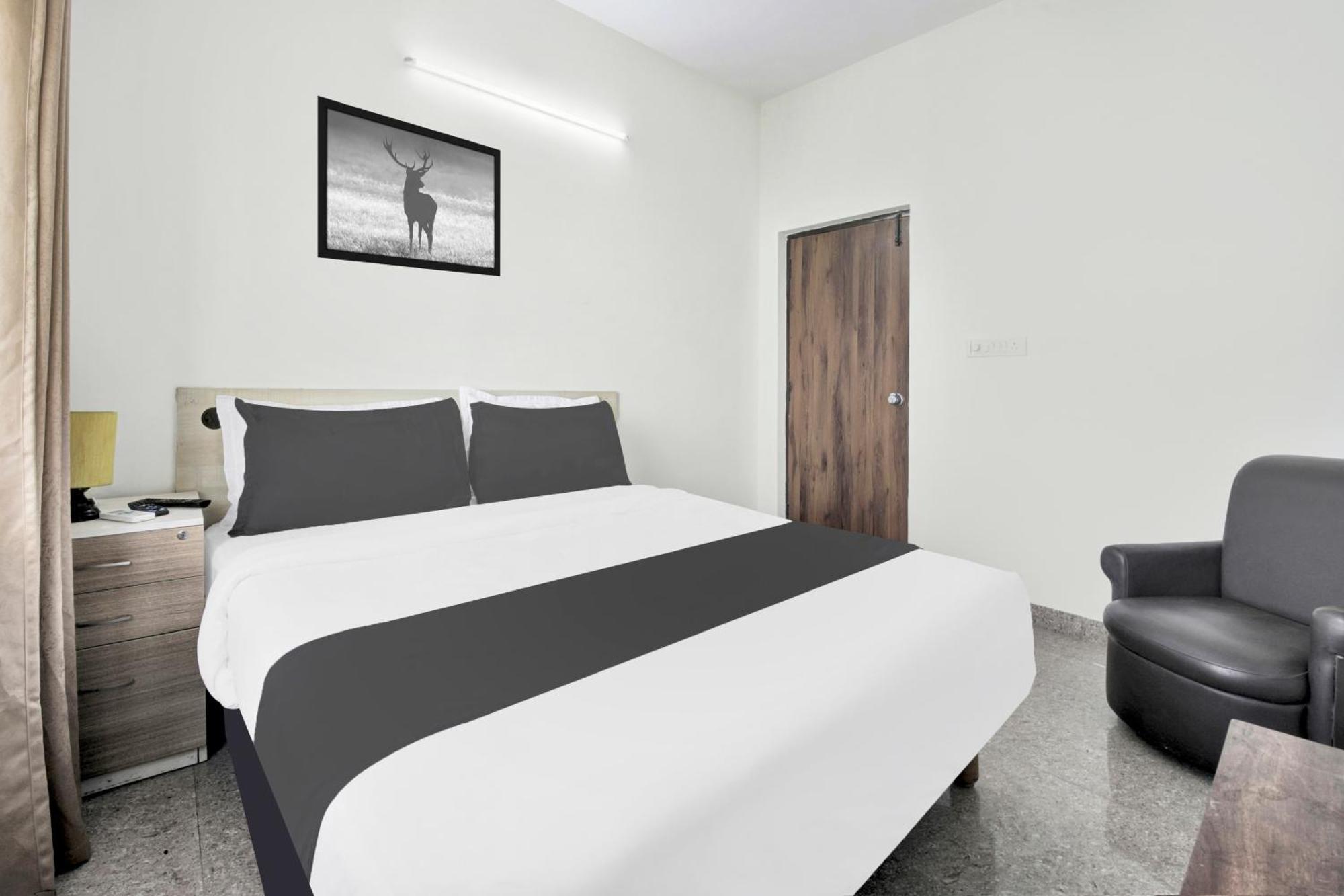 Hotel O Sri Manjunatha Deluxe Suites Bengalúr Exteriér fotografie