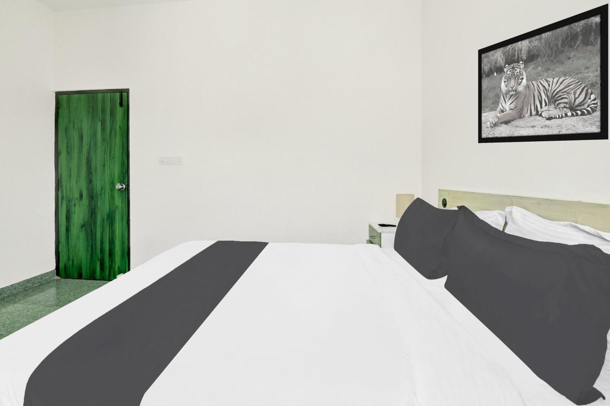 Hotel O Sri Manjunatha Deluxe Suites Bengalúr Exteriér fotografie