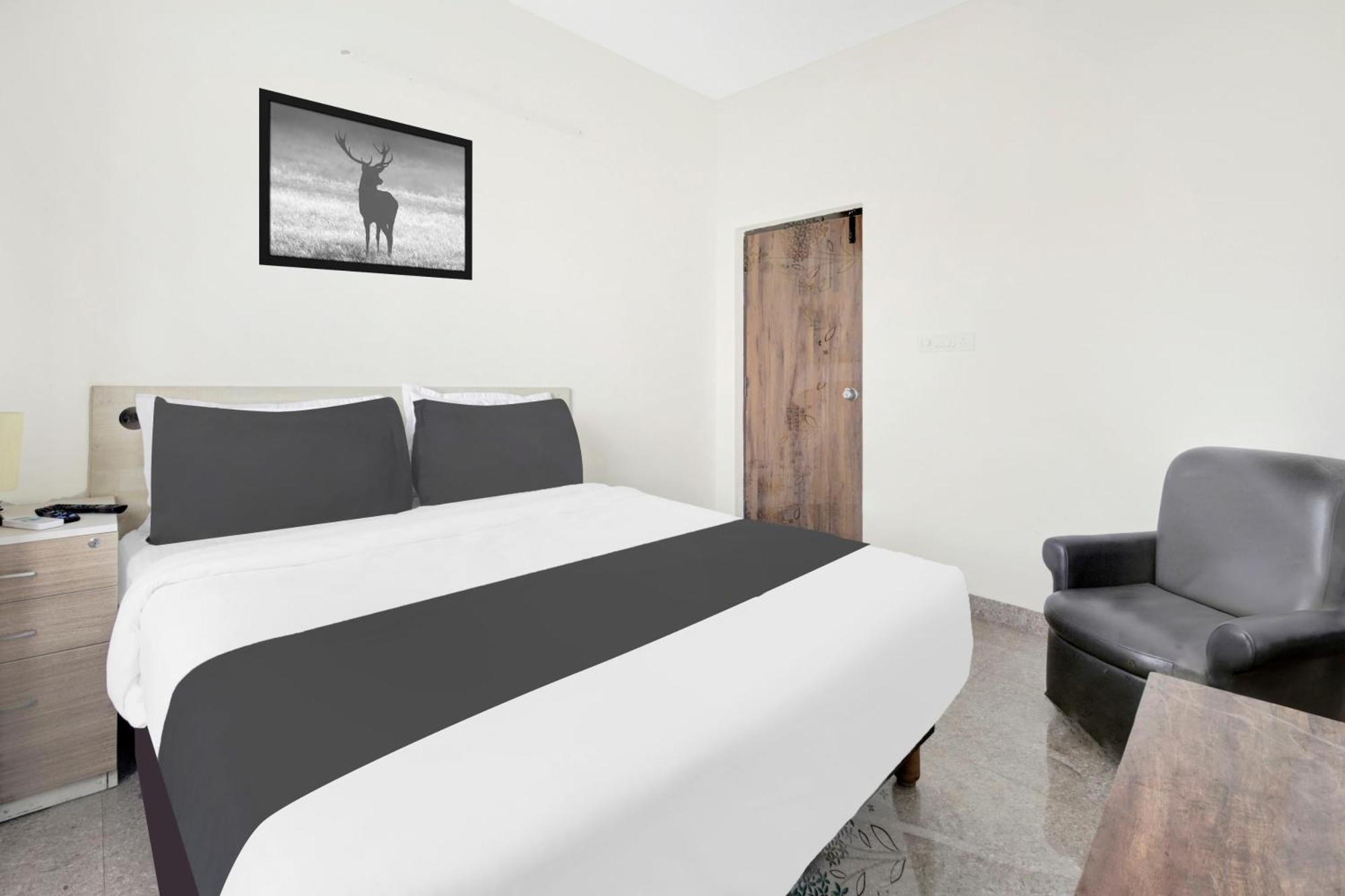 Hotel O Sri Manjunatha Deluxe Suites Bengalúr Exteriér fotografie