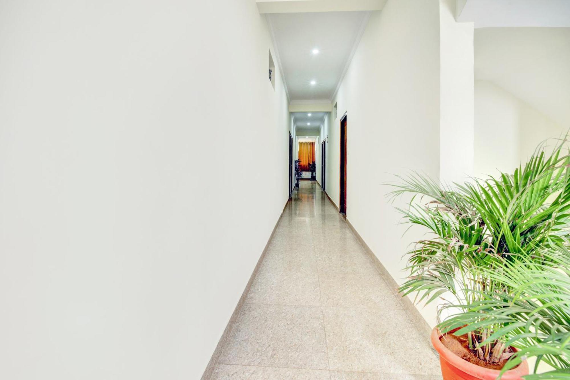 Hotel O Sri Manjunatha Deluxe Suites Bengalúr Exteriér fotografie